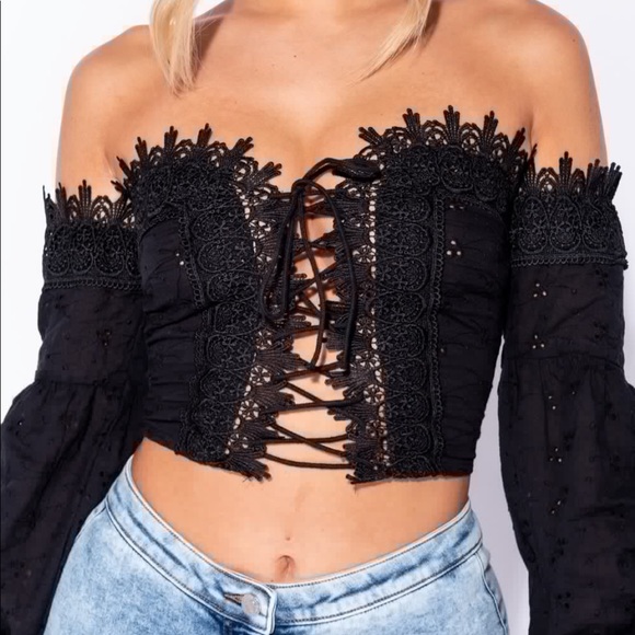 NWT Broderie Eyelet Lace Up Front Puff Sleeve Crop - Picture 6 of 9